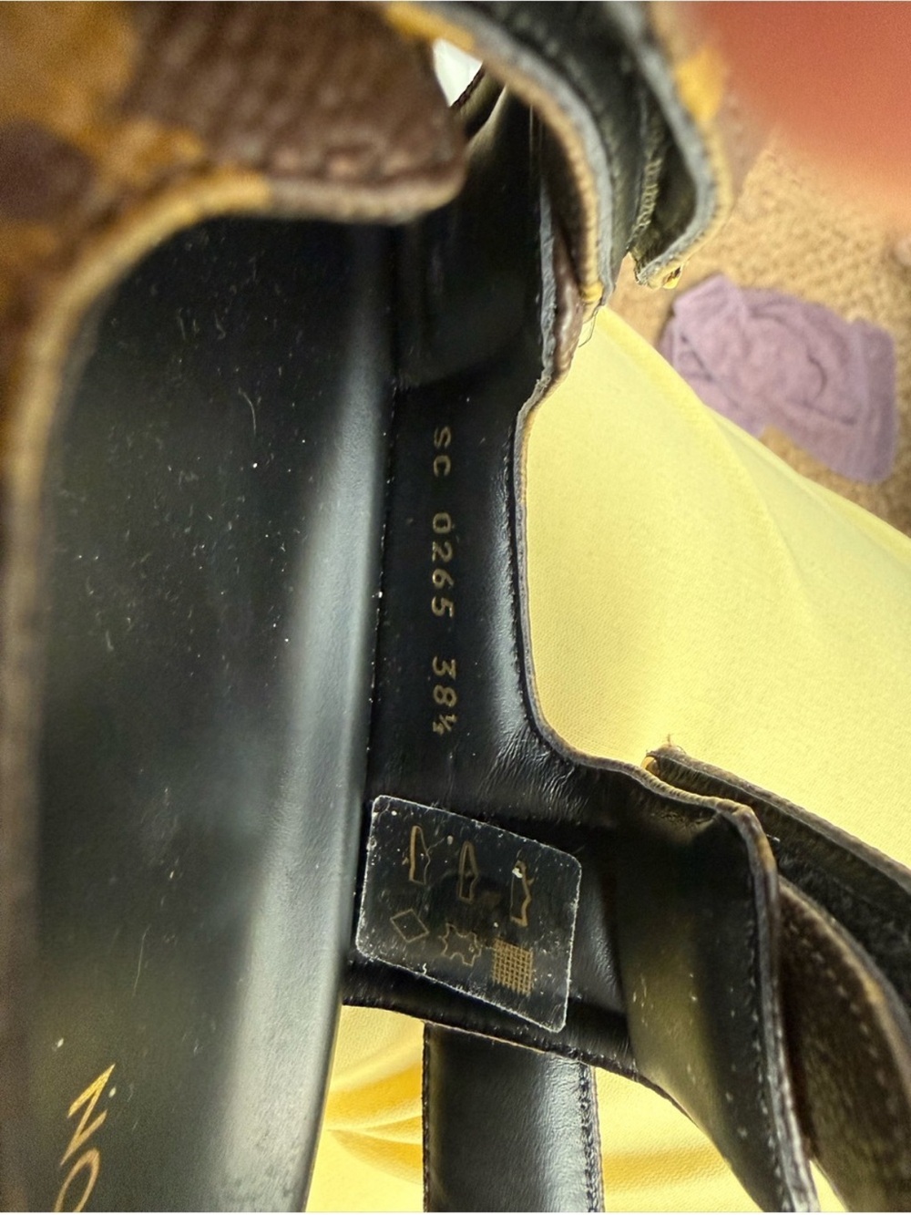 Louis Vuitton women's sandals - Picture 5 of 5